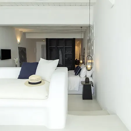 نيمبوس ميكونوس 4*