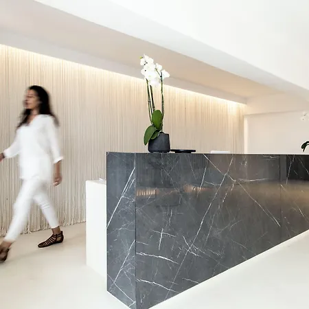 نيمبوس ميكونوس