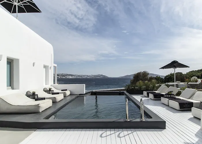 نيمبوس ميكونوس 4*