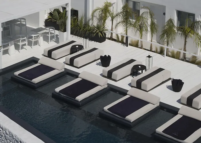 نيمبوس ميكونوس